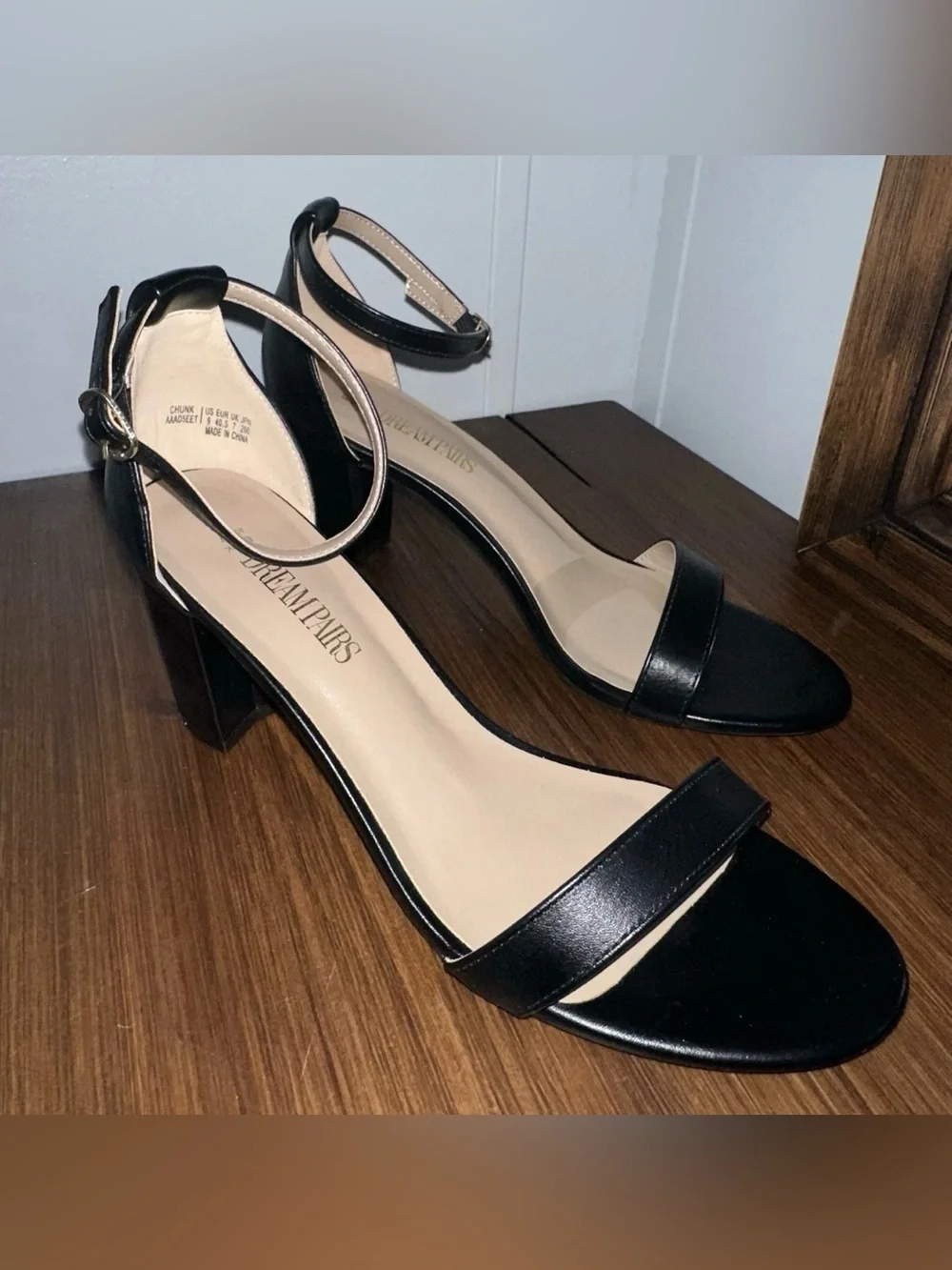Brand New DREAM PAIRS Women’s 9 Dress Sandals Black Open Toe Heels Ankle Strap